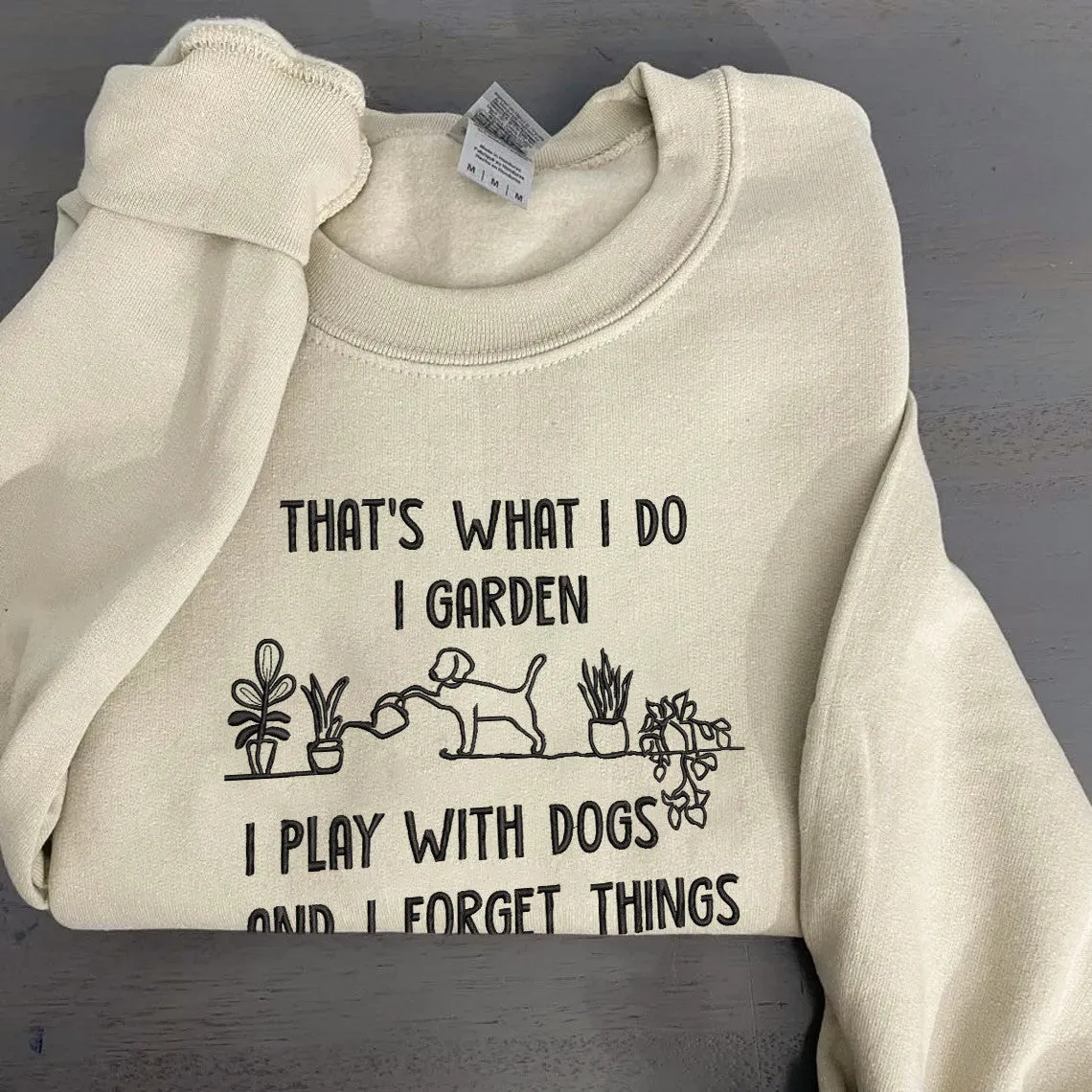 Love Dog And Garden Embroidered Sweatshirt