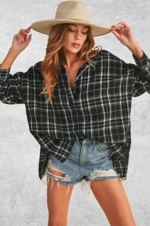 Side Slit High-Low Plaid Long Sleeve Polo Shirt For Women – Modern Fashionable Preppy Plaid Polo with Flowy Slit Hem for Any Occasion