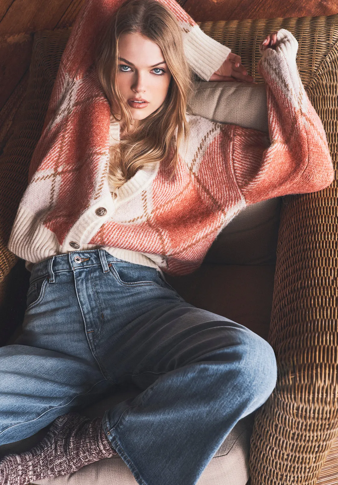 Zuri Women's Oversized Cardigan in Orange Plaid - SW0019F